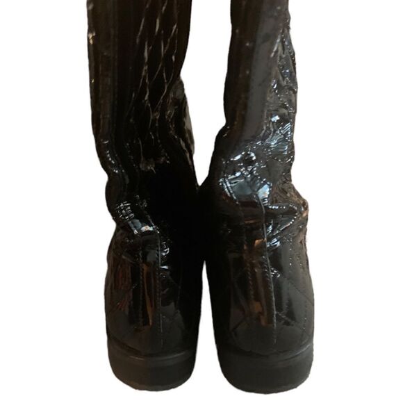 Stuart Weitzman Black Quilted Patent Leather Knee Boots - Picture 8 of 10